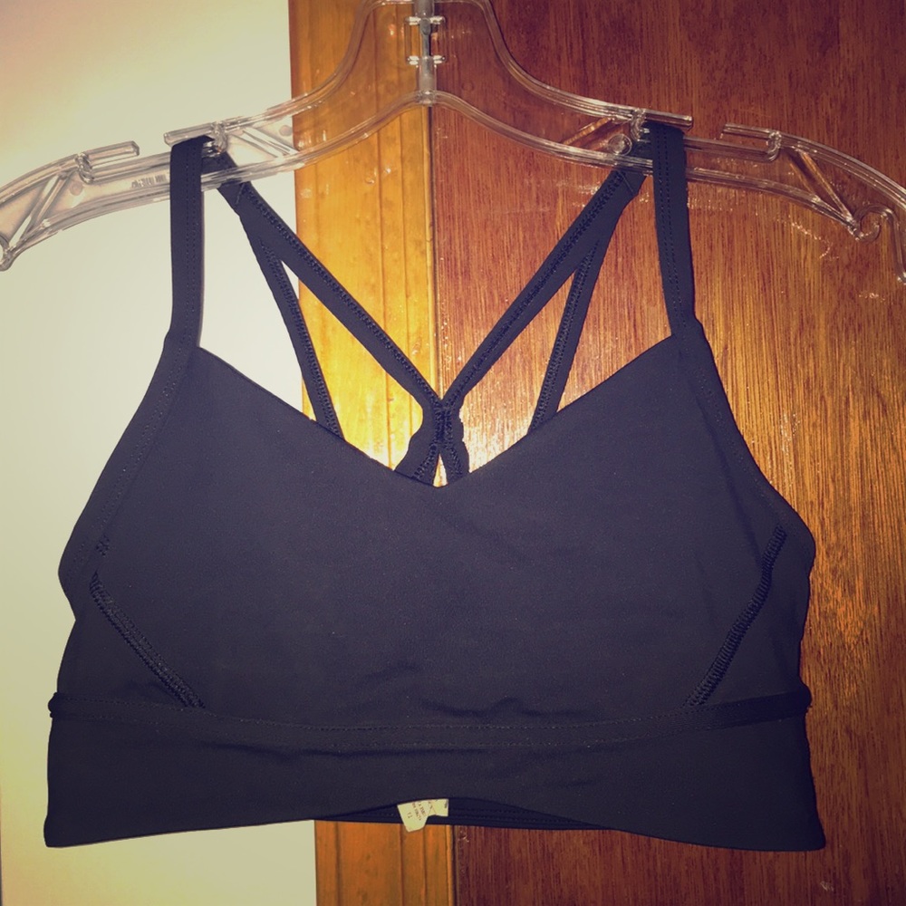 Lululemon sports bra